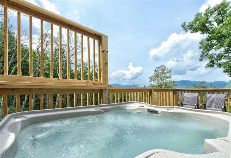 Walnut Ridge Cabin. Sleeps 7-11! Hot Tub, Pool Table, Minutes To Downtown Gatlinburg! Eksteriør bilde